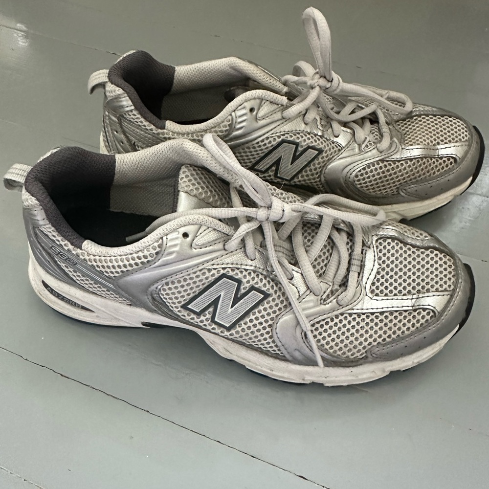 New Balance 530 Sneakers, Silver and White, Size 7.5
